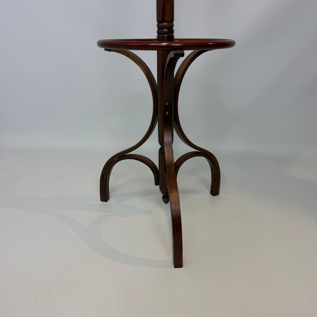 Porte-manteau en bois courbé de style Thonet « Perroquet »  -photo-4