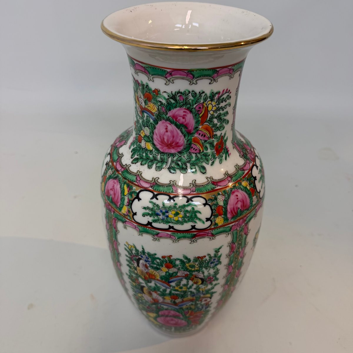 Porcelain Vase With Gilded Rim-photo-2