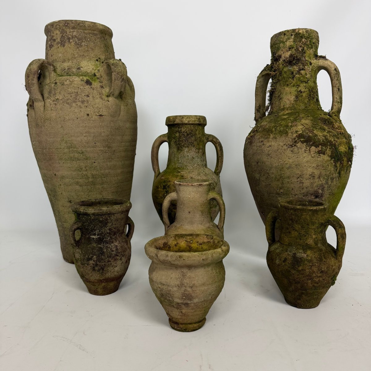 Ensemble d'amphores en terre cuite -photo-2