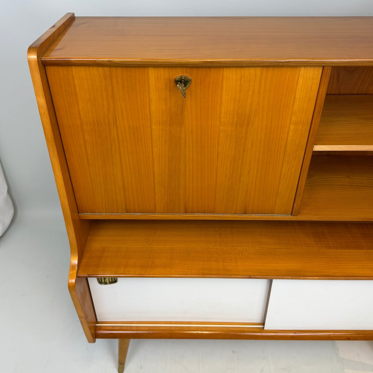 Mid-century Modern Sideboard-photo-3