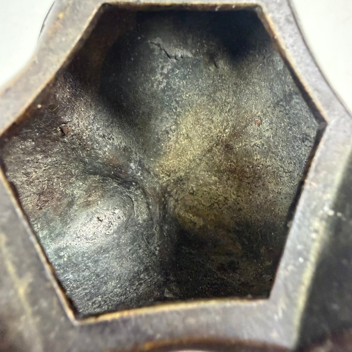 Okimono en bronze patiné -photo-4