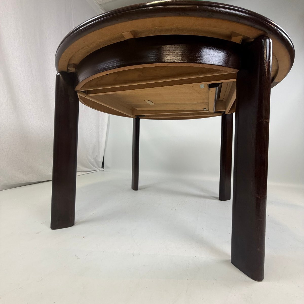 Mid-century Modern Style Extendable Round Table-photo-4