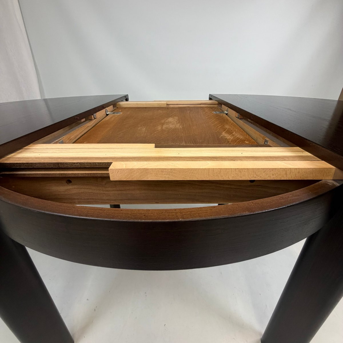 Mid-century Modern Style Extendable Round Table-photo-8