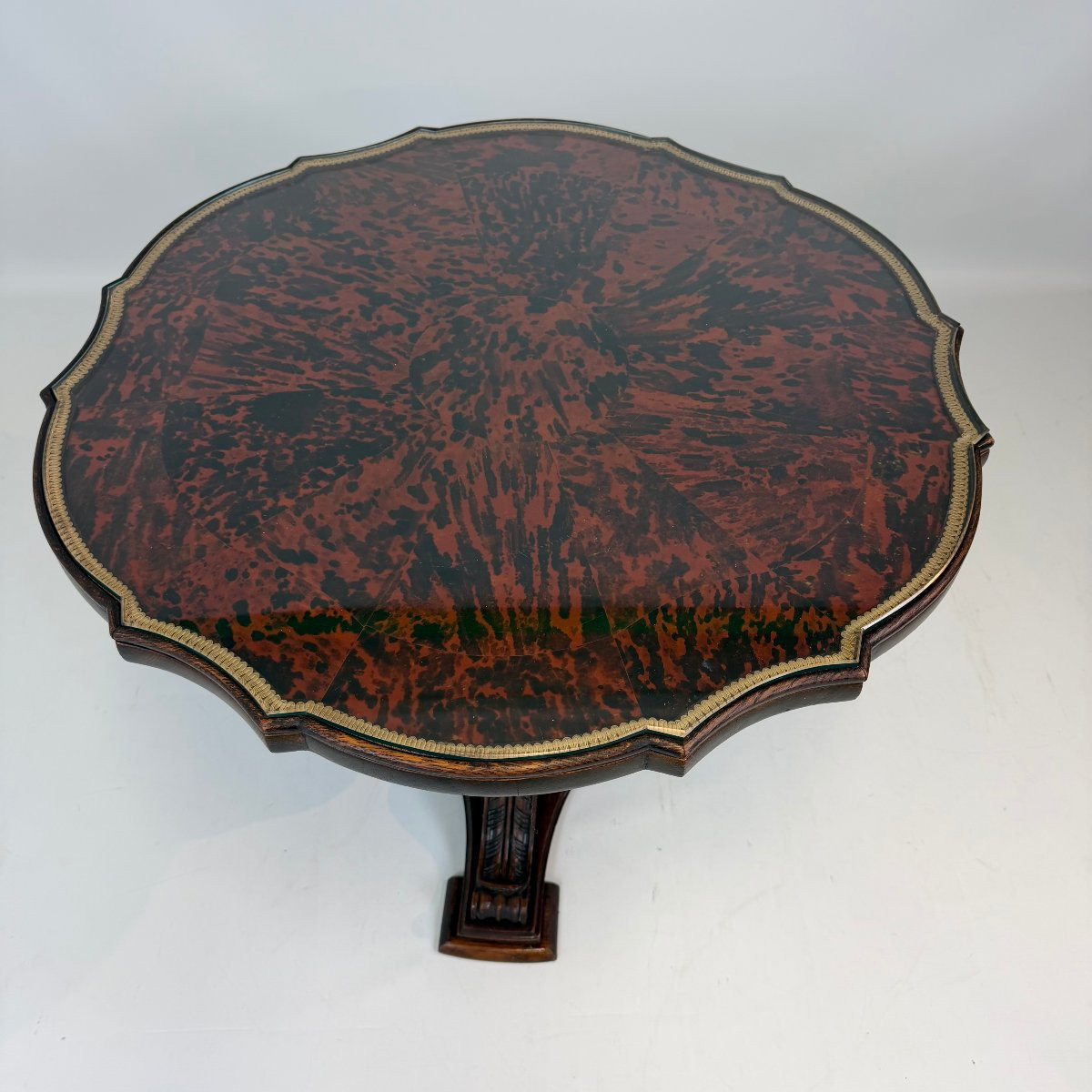 Guéridon avec marqueterie en placage d'écaille de tortue de la Maison Franck -photo-7