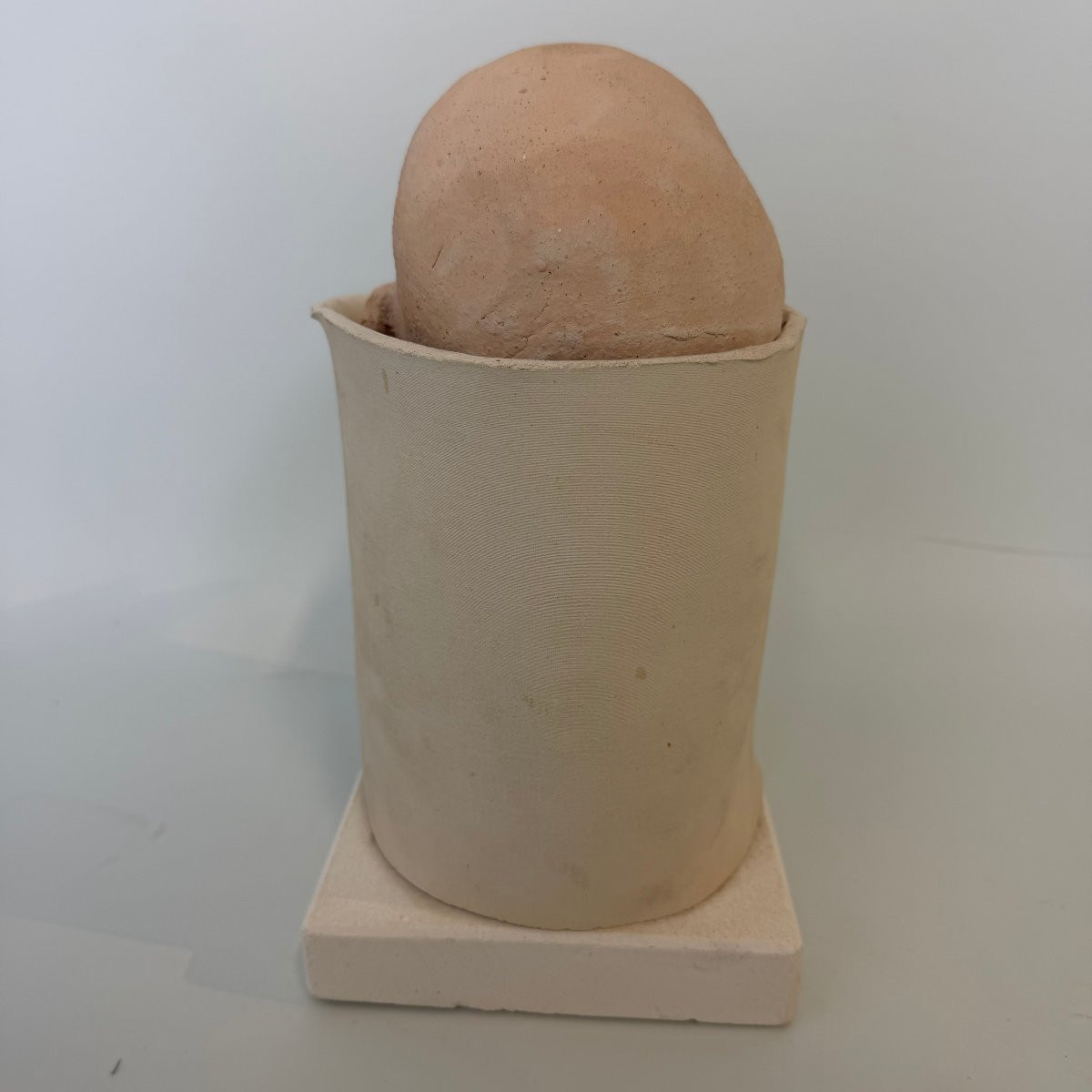 Sculpture en céramique « Naiss » d'Isabelle Vanwynghene-photo-2