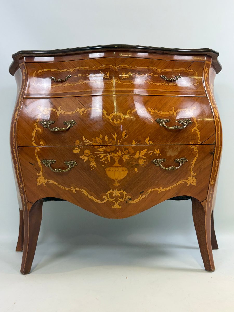 Commode de style Louis XV -photo-1