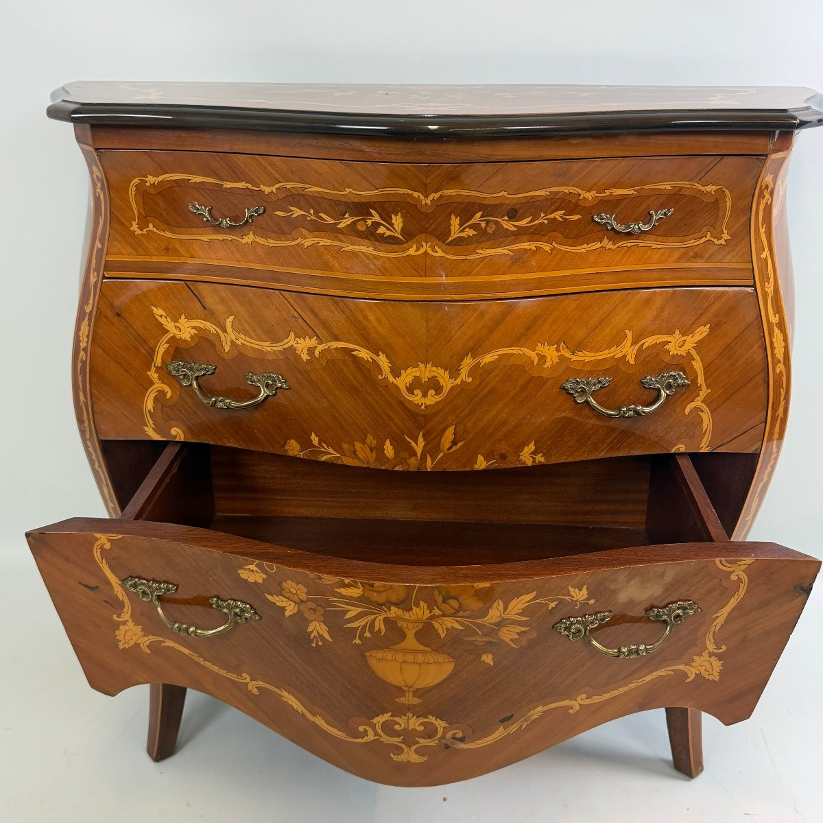 Commode de style Louis XV -photo-4