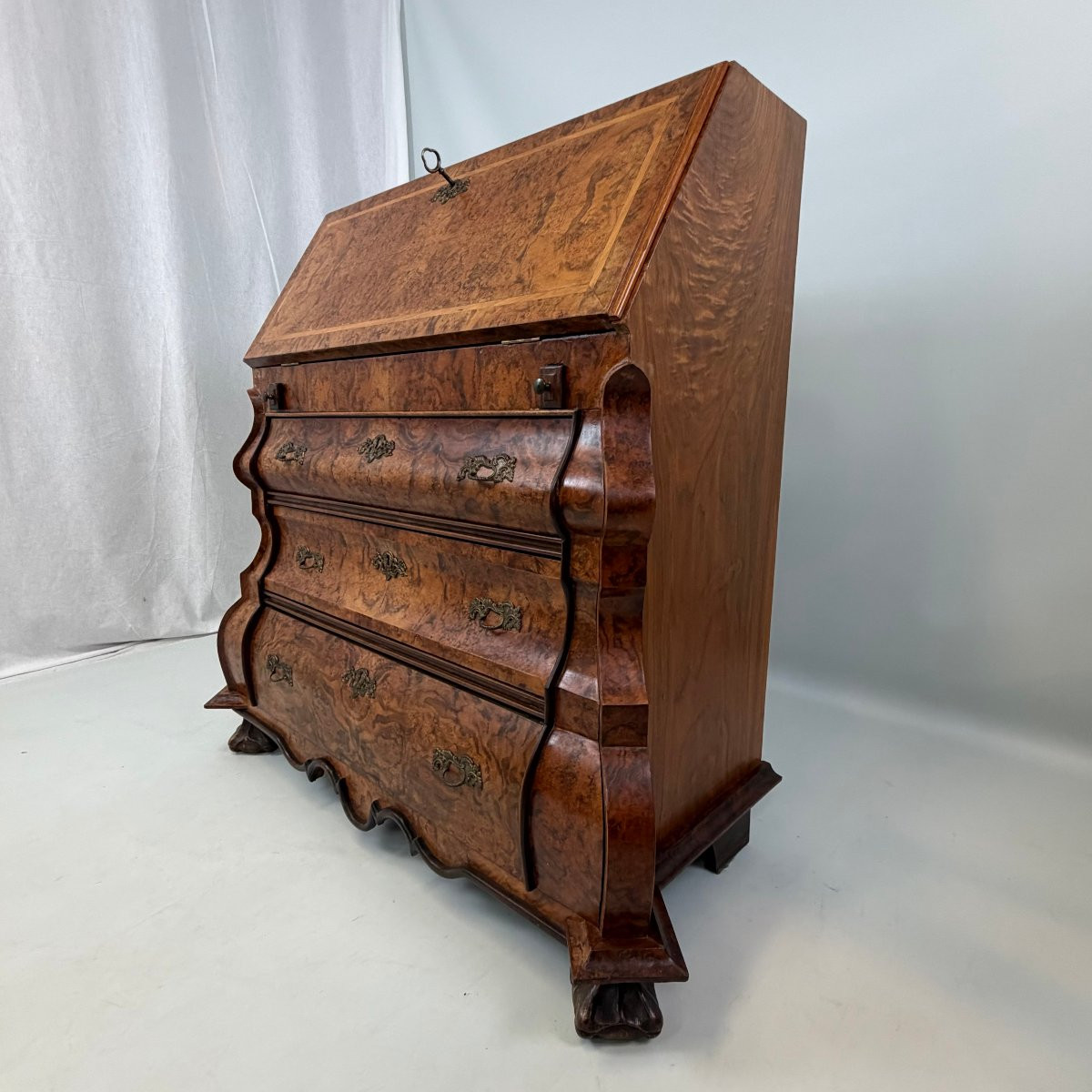 Secretaire néerlandaise de style Louis XV -photo-1