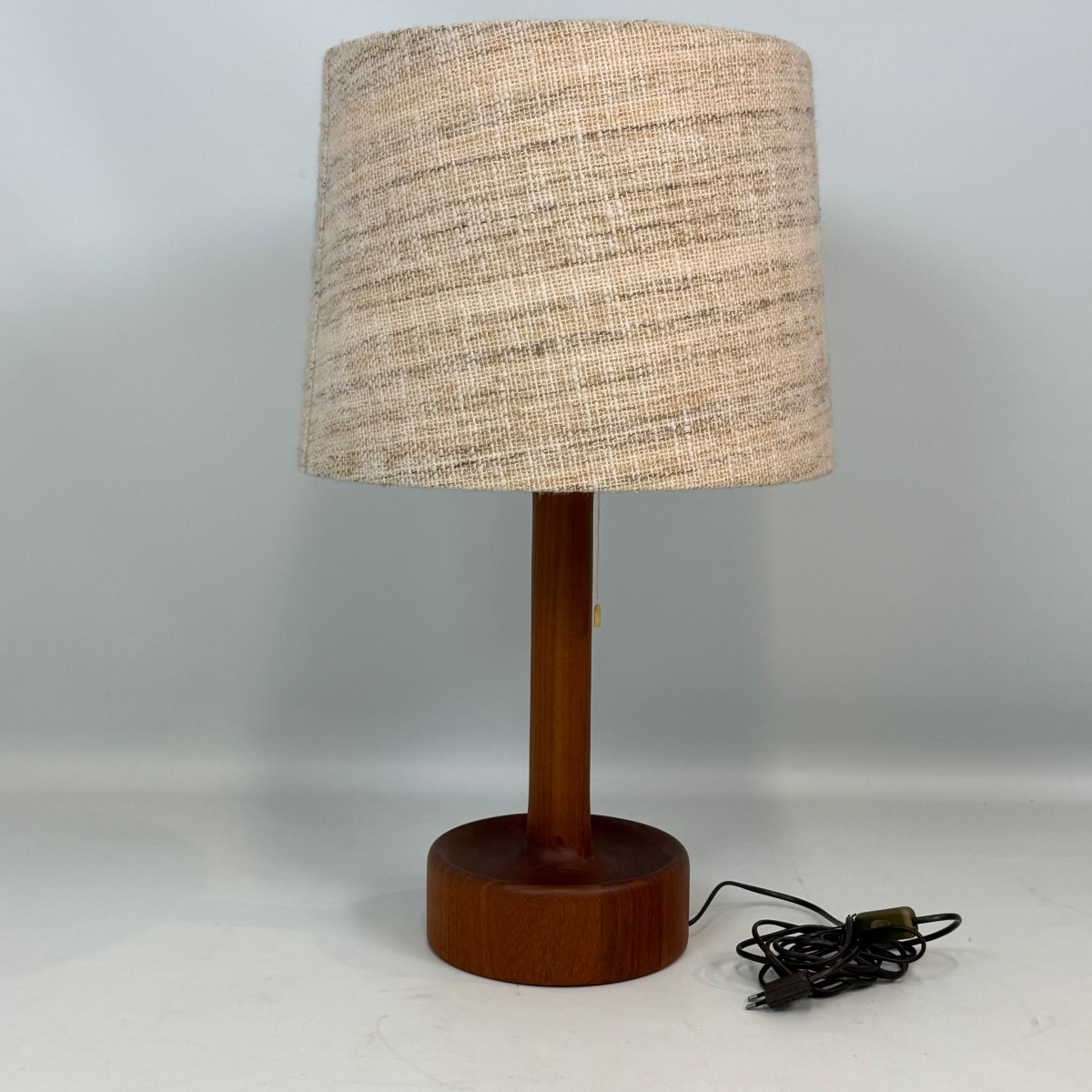 Lampe de table en teck par Domus 
