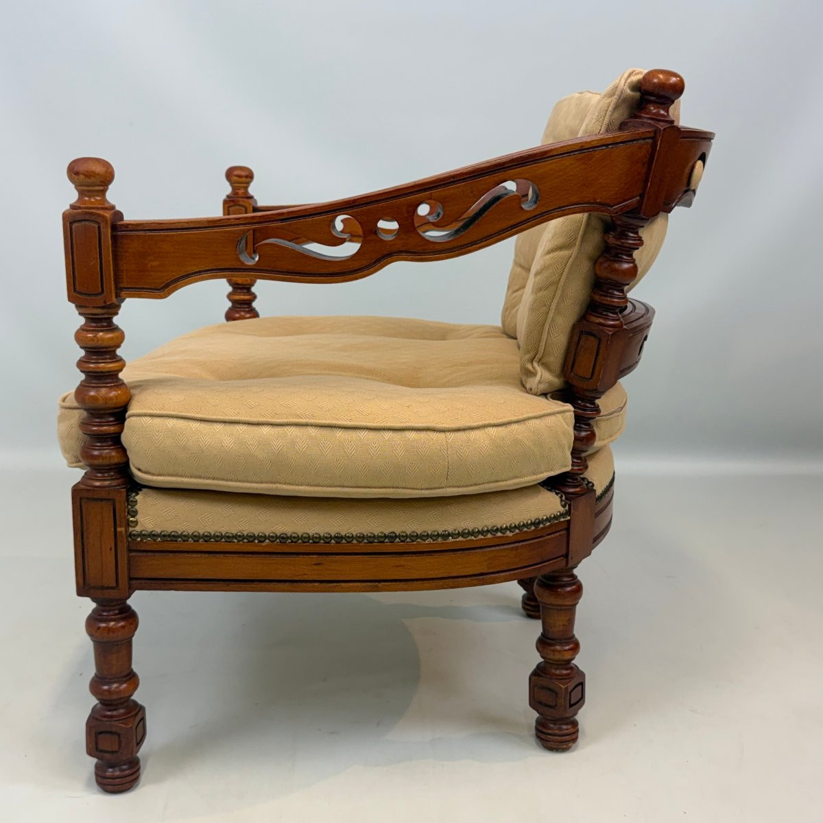 Galley Armchair By Giorgetti-photo-8