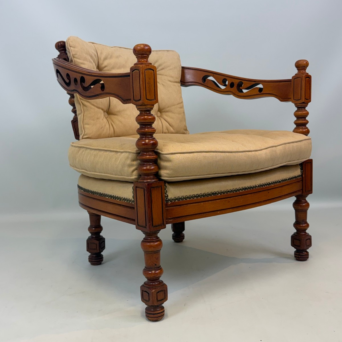 Galley Armchair By Giorgetti