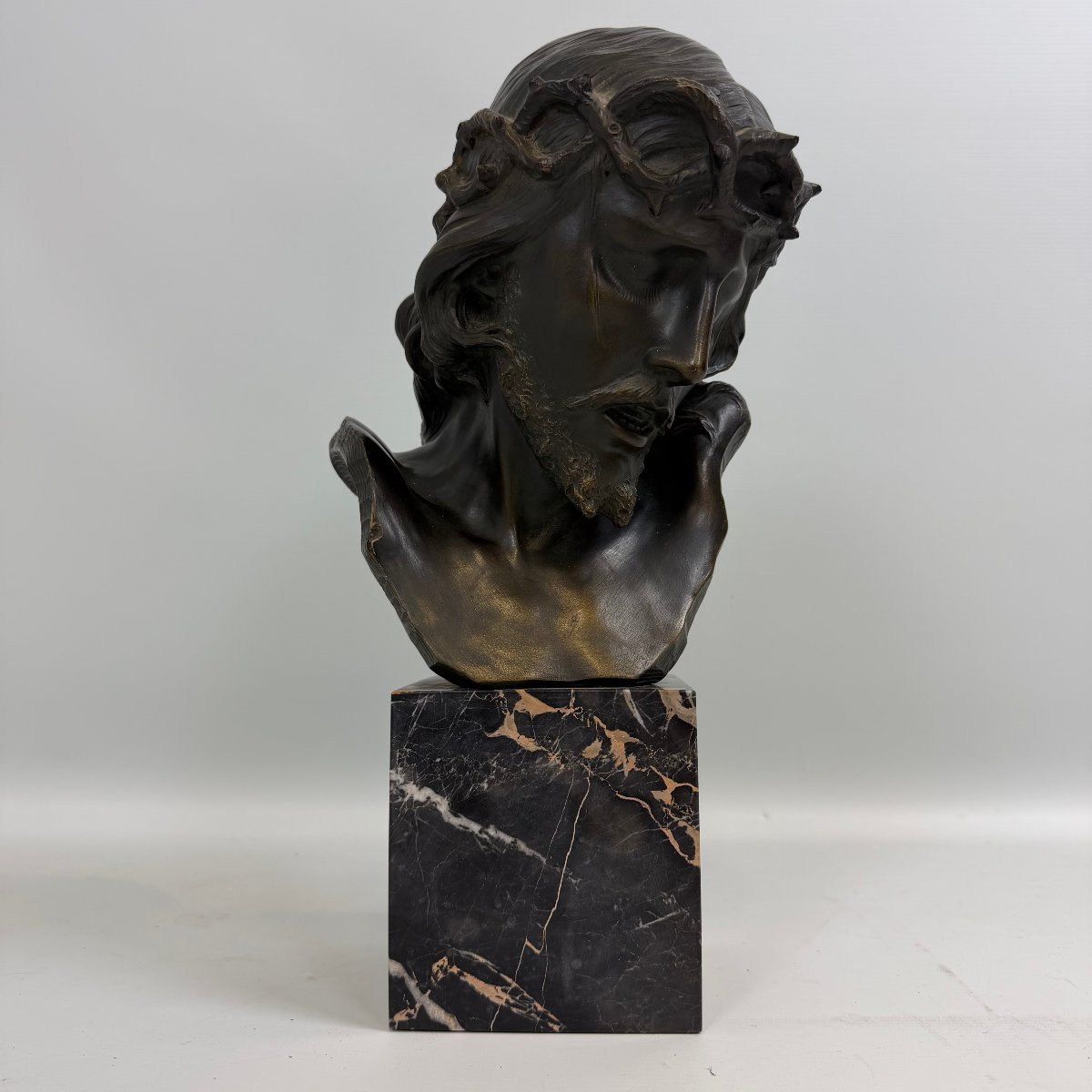 Buste du Christ par Ricardo Aurili -photo-1