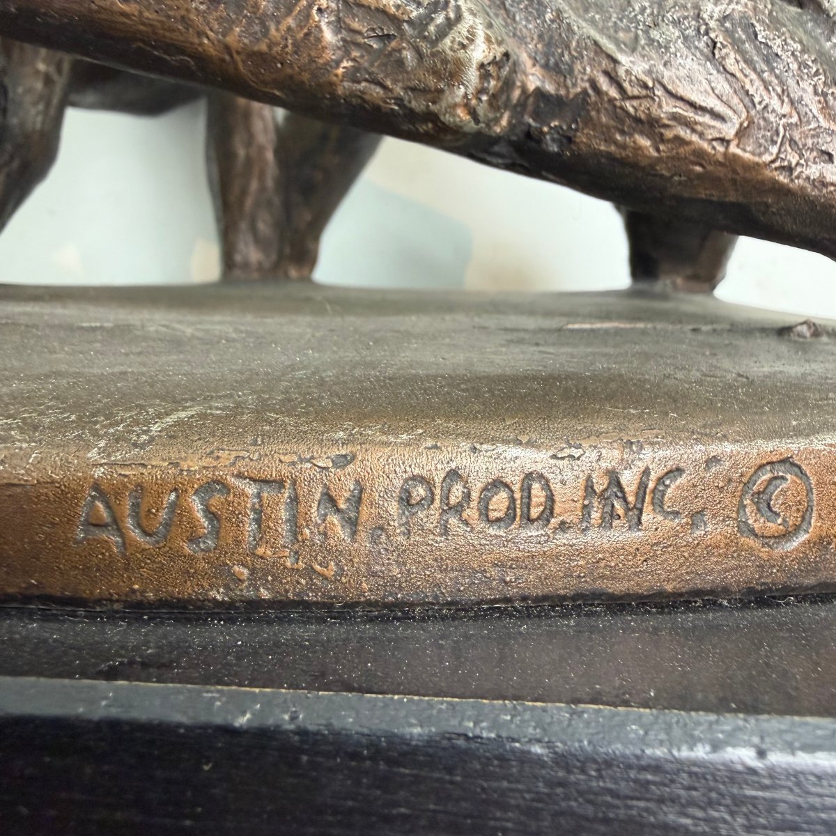 « The Circle of Humanity » de Klara Sever pour Austin Productions -photo-5
