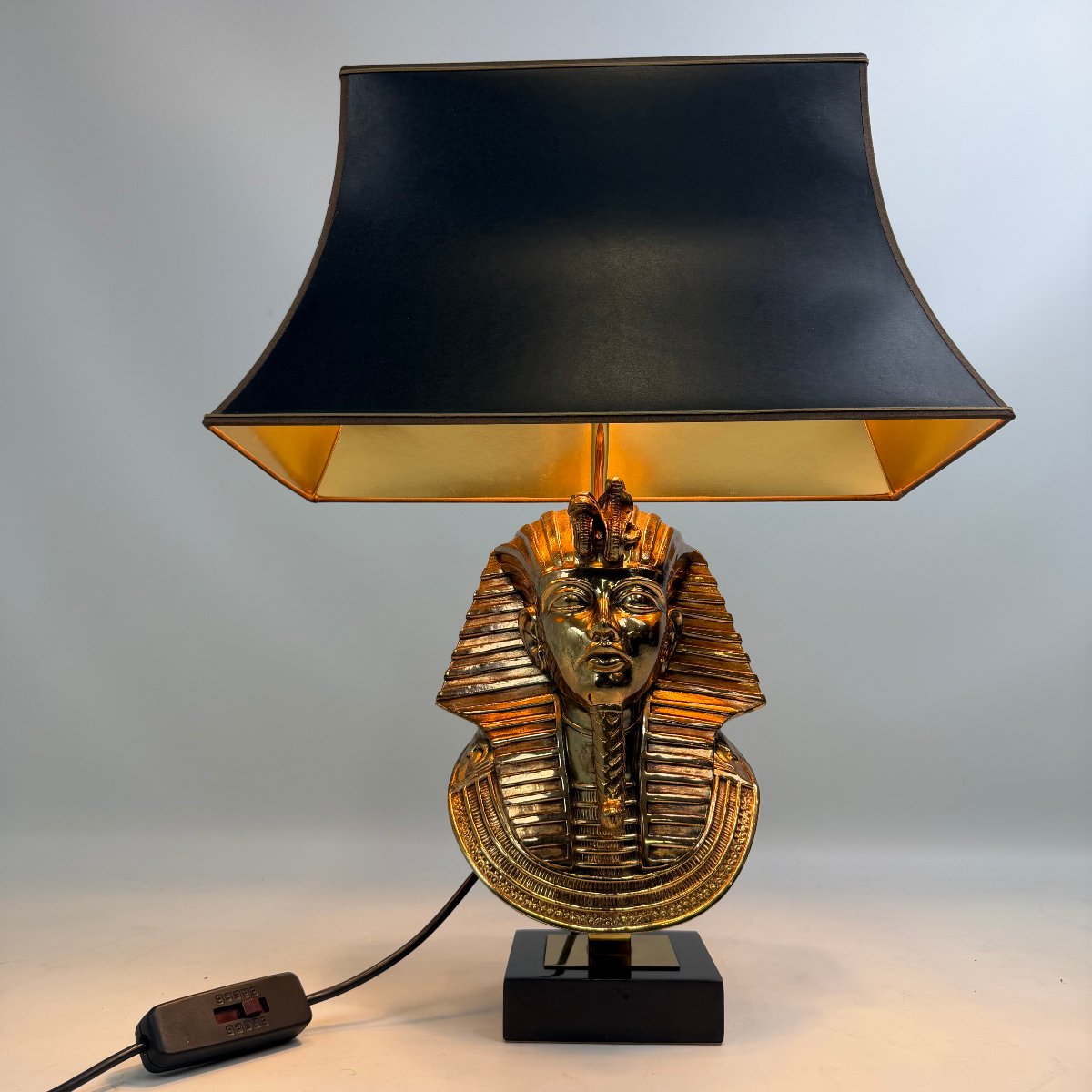 Lampe de table « Pharaoh » de Maison Deknudt 