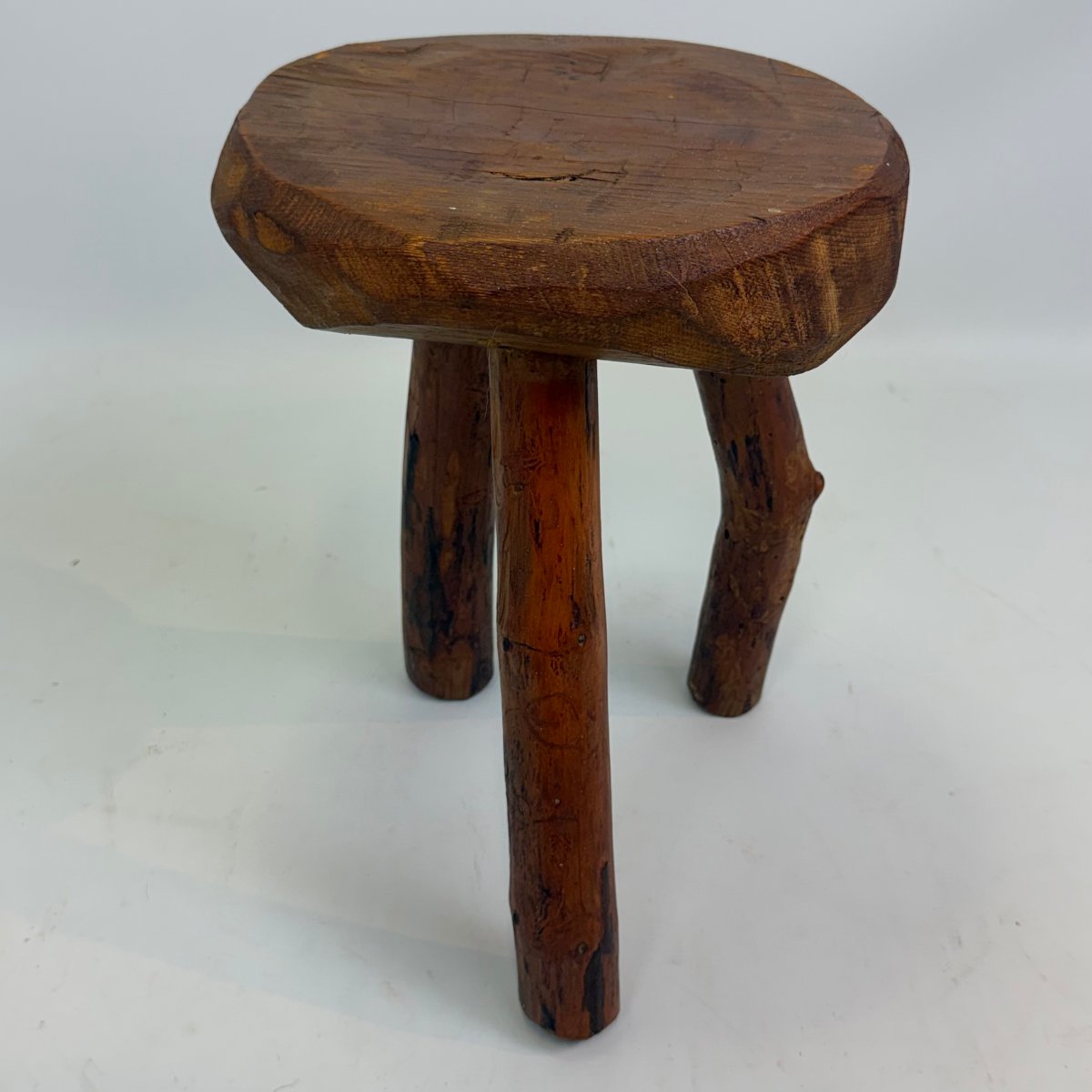 Brutalist-style Tripod Stool-photo-4