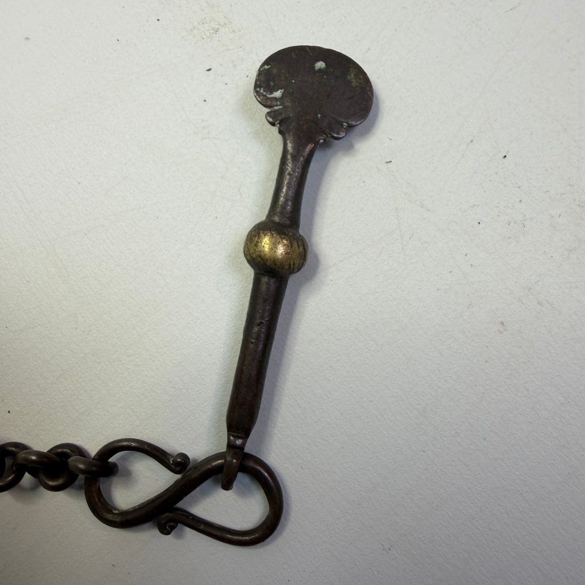 Antique Bronze "killotaya" Lime Container-photo-4