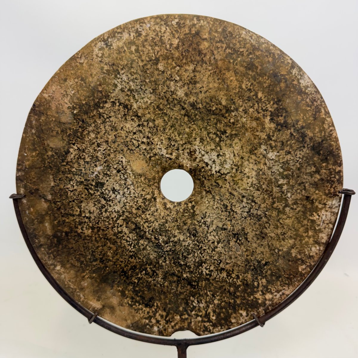 Disque chinois archaïque «bi » en jade-photo-3