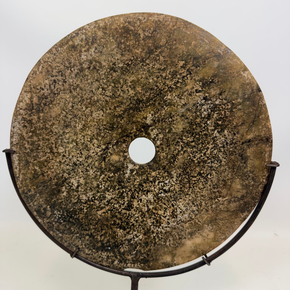 Disque chinois archaïque «bi » en jade-photo-7