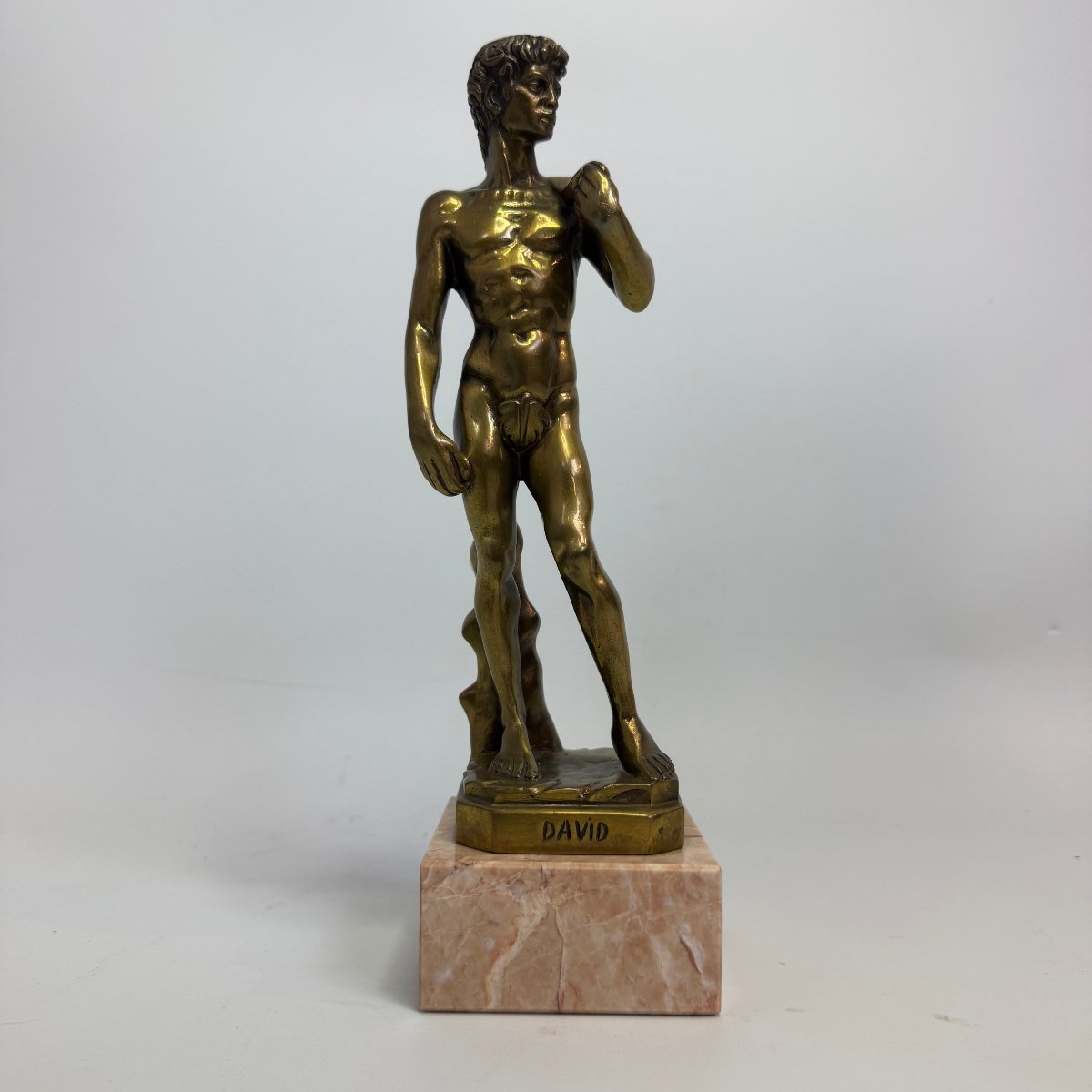 Statue de David en laiton sur socle de marbre  -photo-3