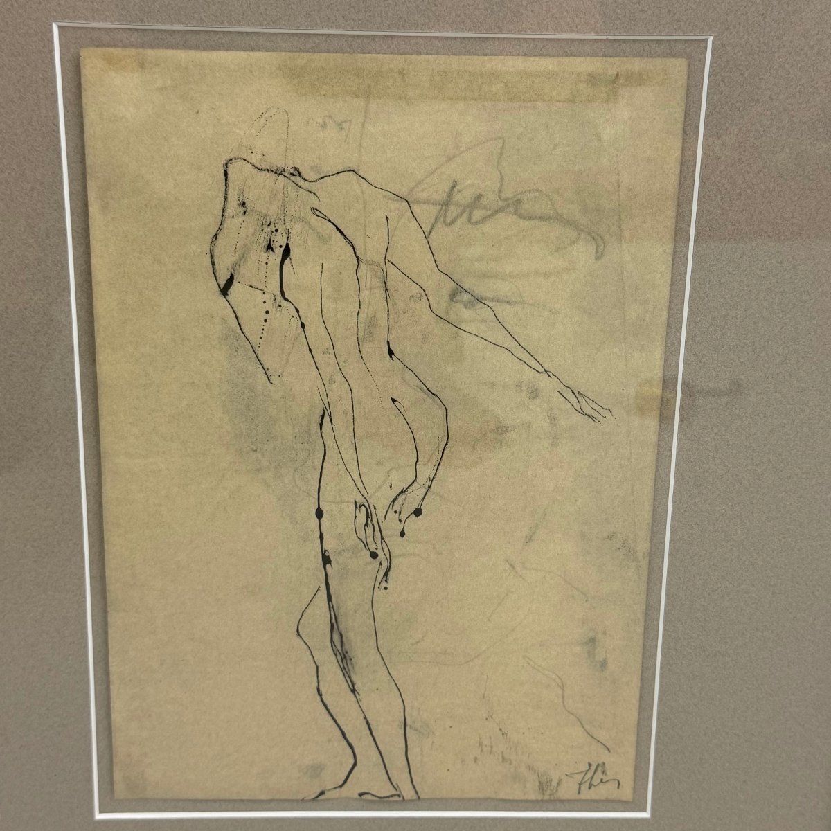 Composition d'esquisses de silhouettes féminines sur papier-photo-2