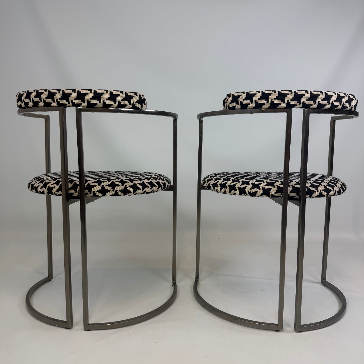 Table de jeu postmoderne, ensemble de chaises et tapis assorti de Mara design -photo-6