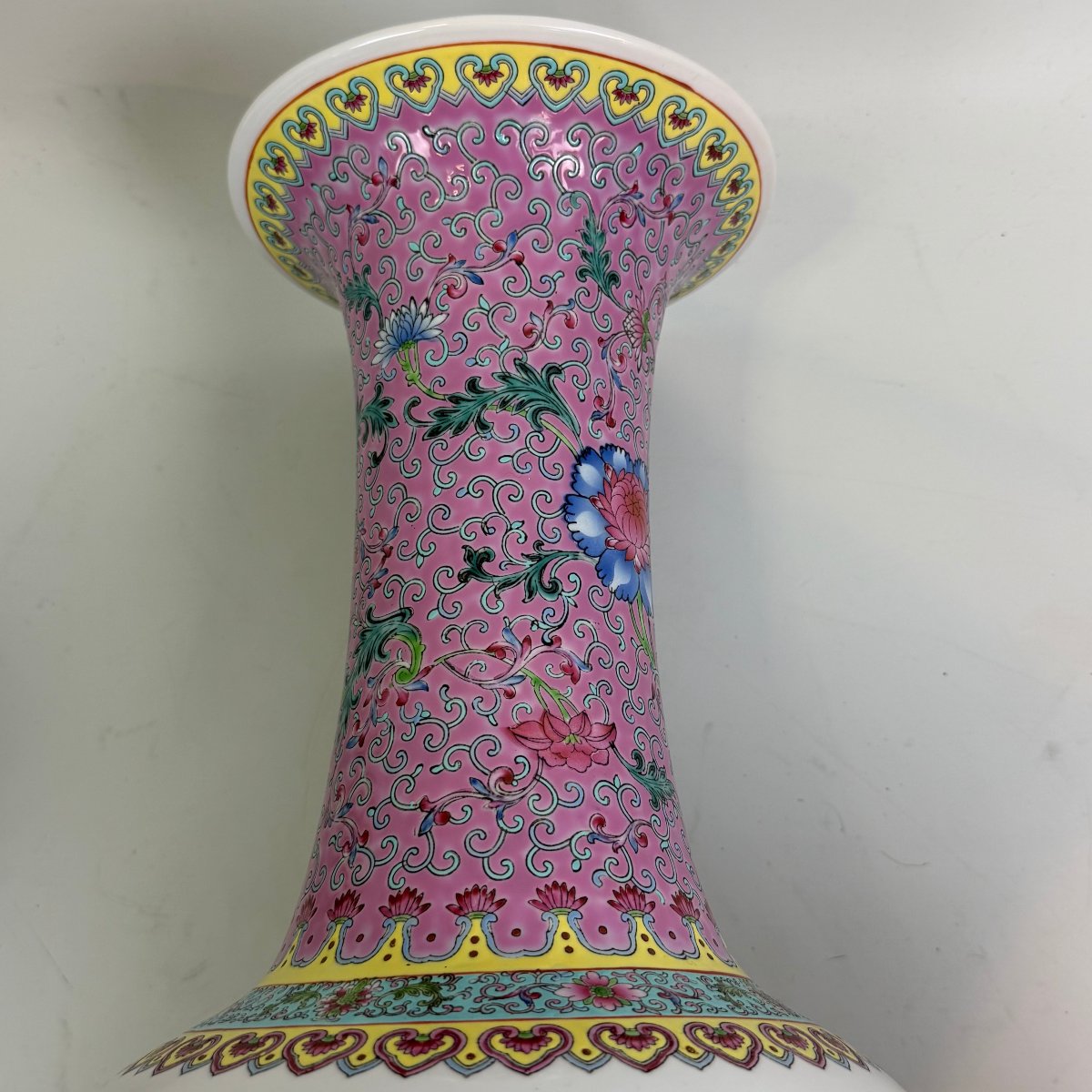 A Pair Of Chinese Famille Rose Vases ‘riverscape’ Vases With Qianlong Mark-photo-3