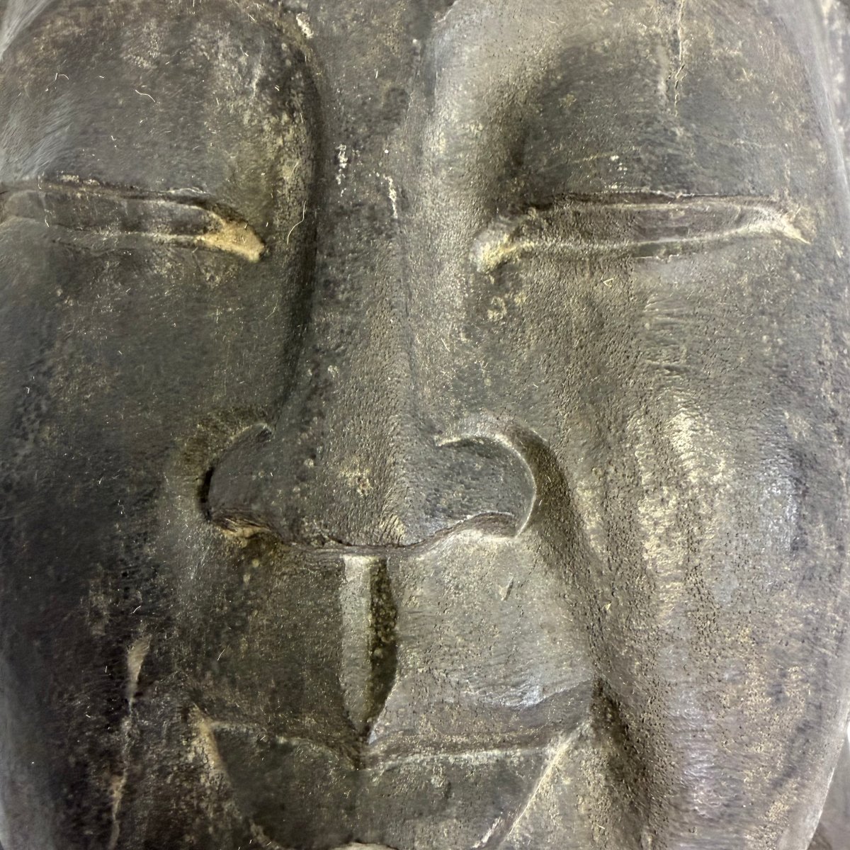 Tête de Bouddha géante en pierre -photo-3