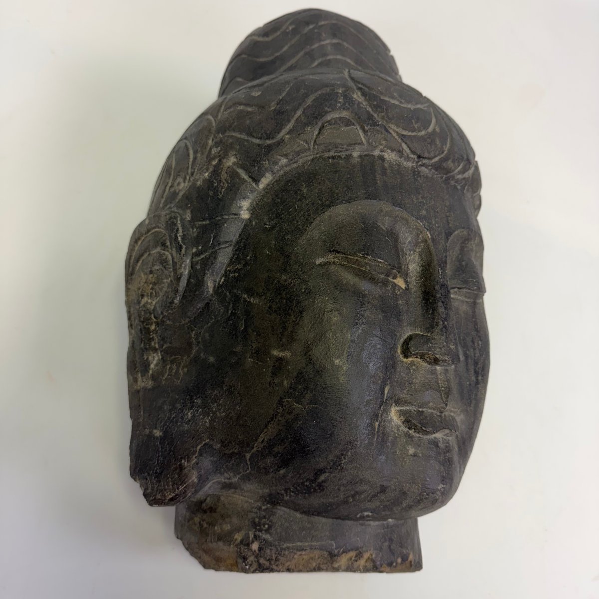 Tête de Bouddha géante en pierre -photo-4