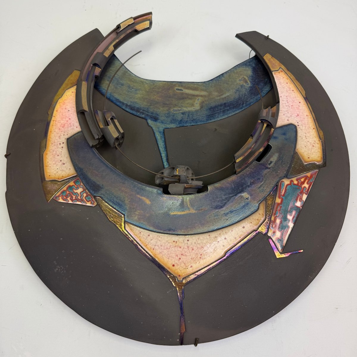 Sculpture murale moderne en céramique 