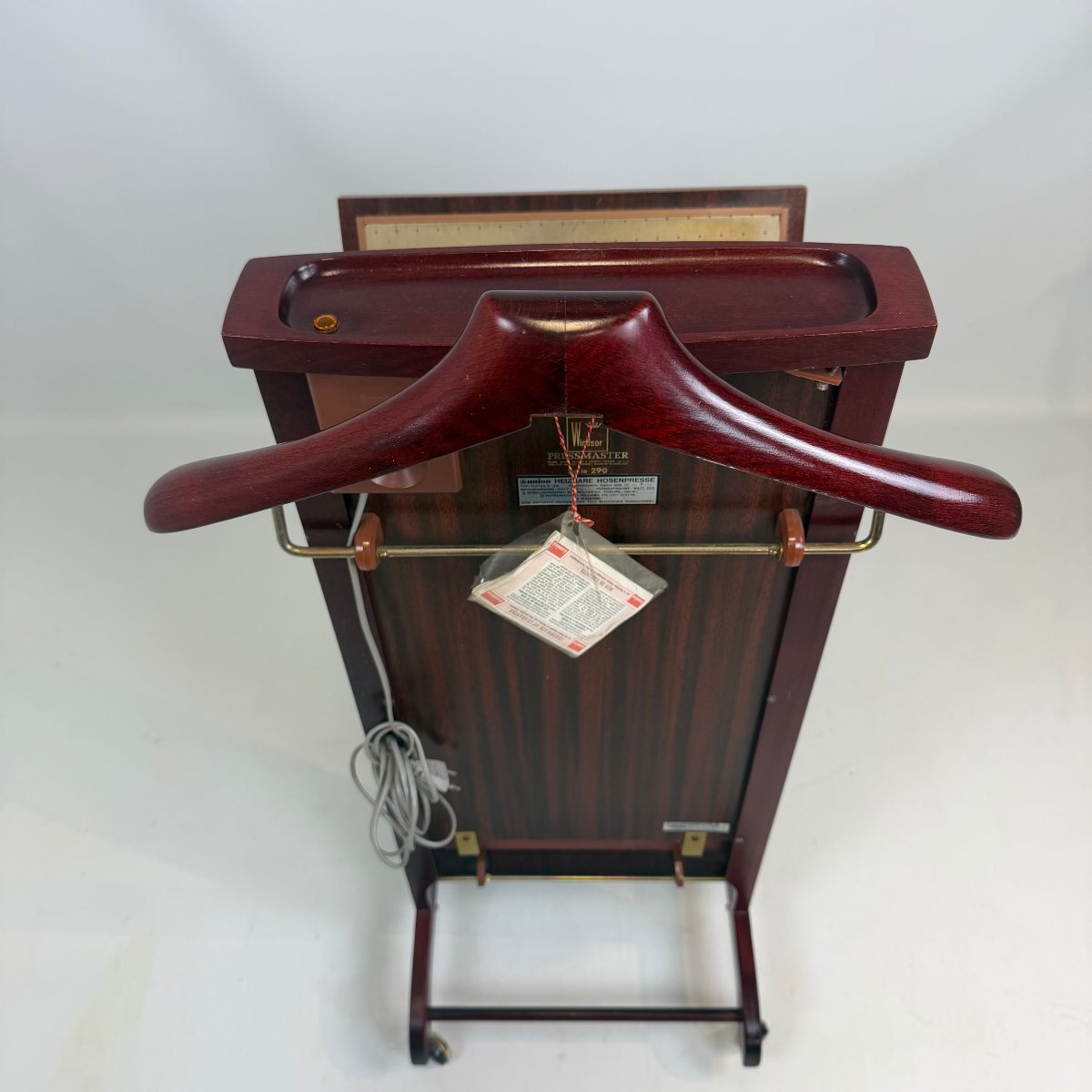 Valet 'Pressmaster Windsor' de la marque Union -photo-4