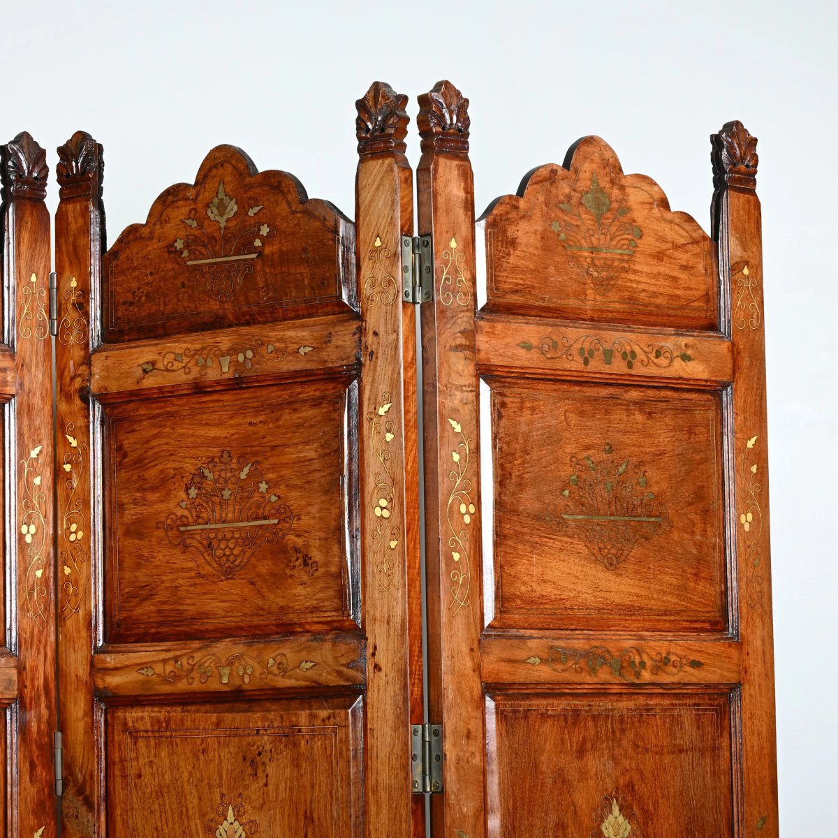 Indian Folding Screen Decorated With Inlaid Floral Motifs -photo-2