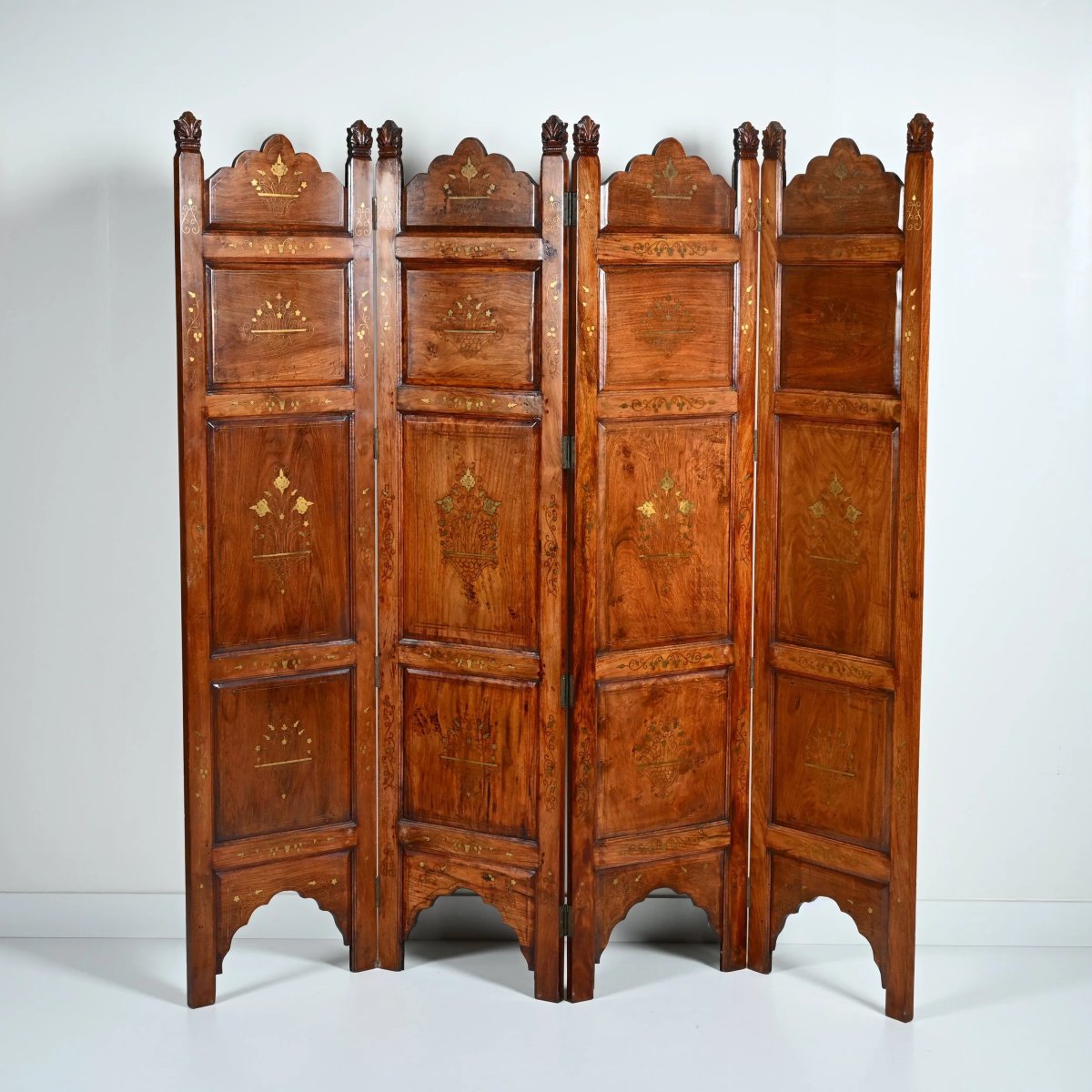 Indian Folding Screen Decorated With Inlaid Floral Motifs -photo-2