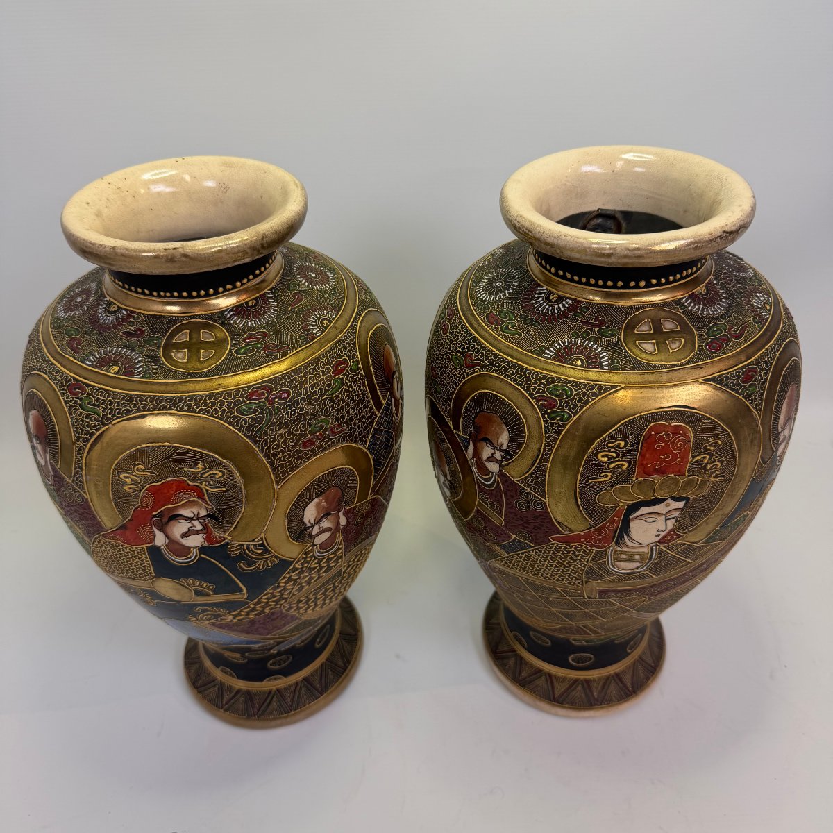 2 vases Satsuma ornés du motif « Mille visages » -photo-2