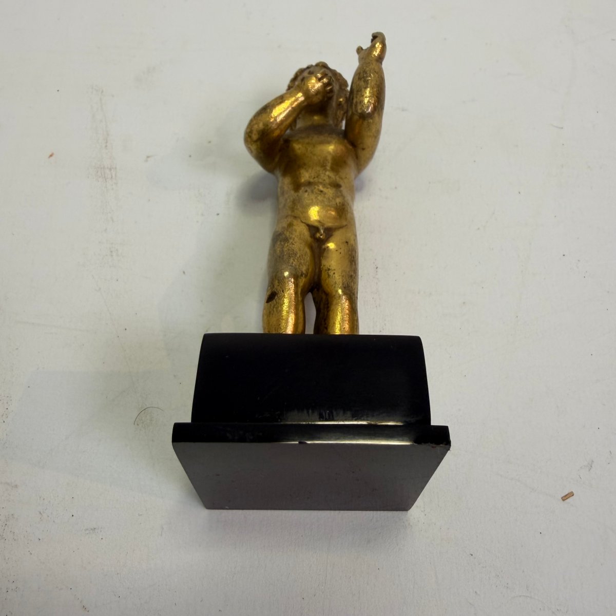 Putto en bronze doré -photo-2