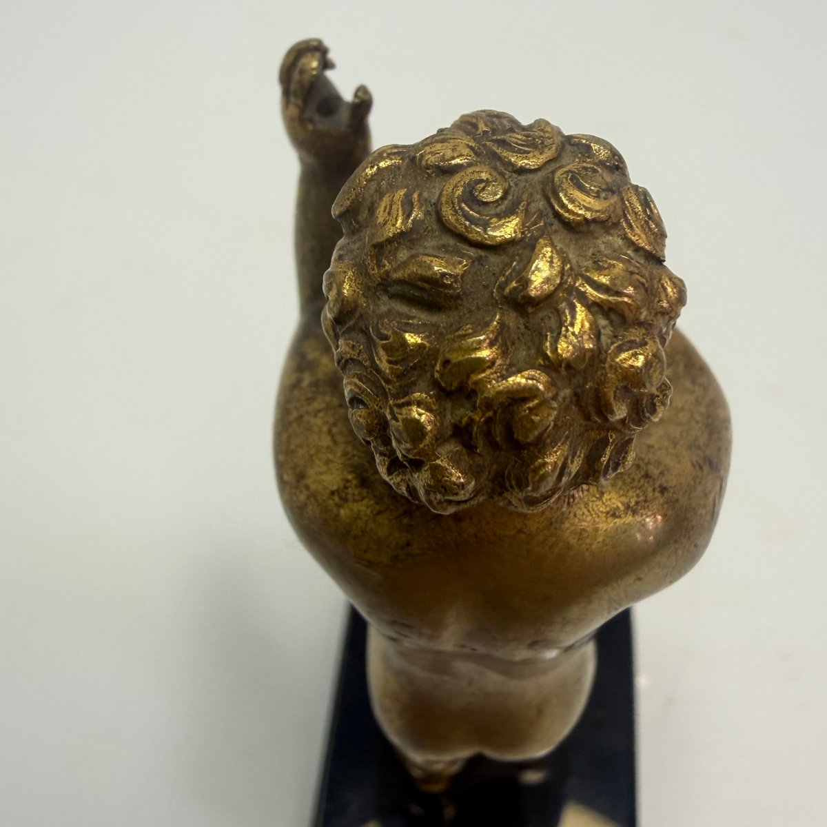 Putto en bronze doré -photo-4