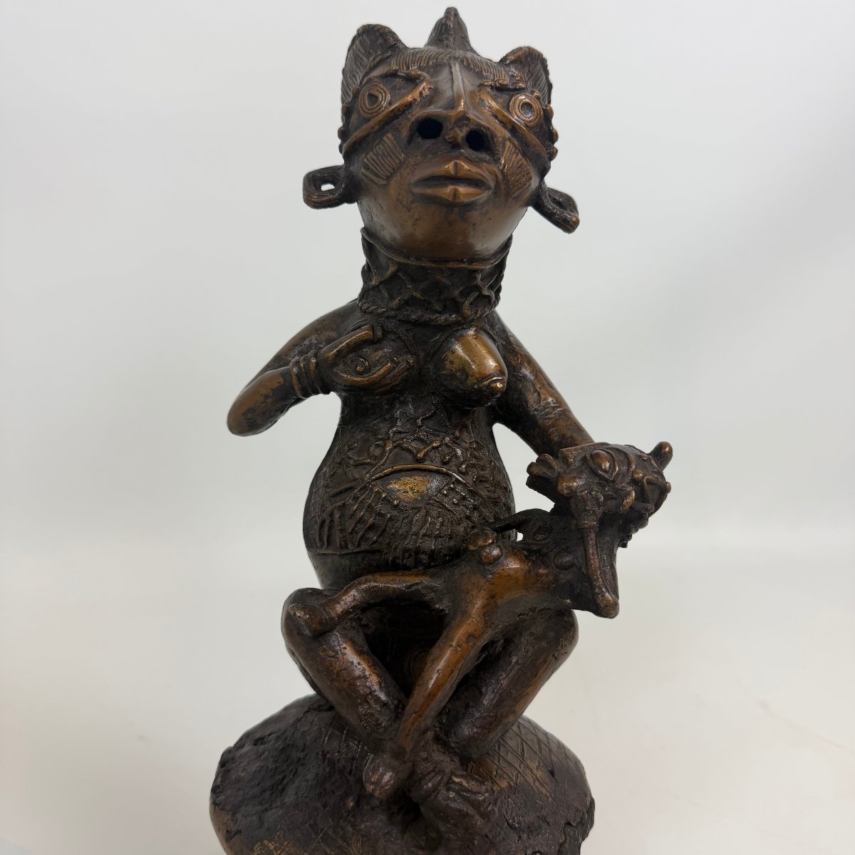 Bronze Statue Of Motherhood By Tikar-photo-2