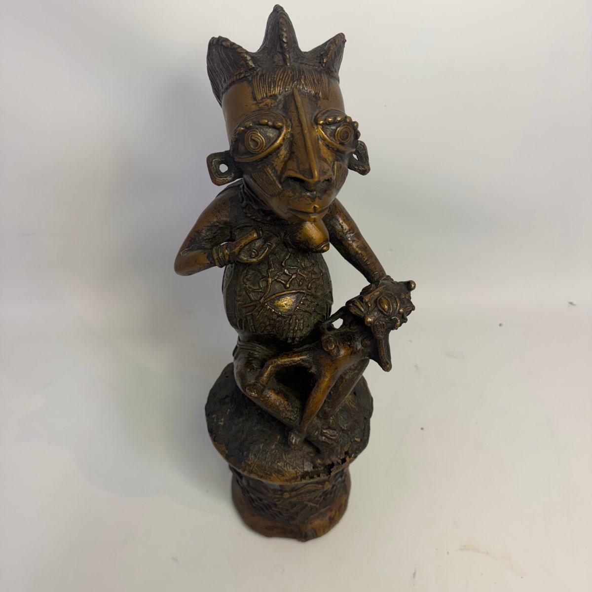 Bronze Statue Of Motherhood By Tikar-photo-1