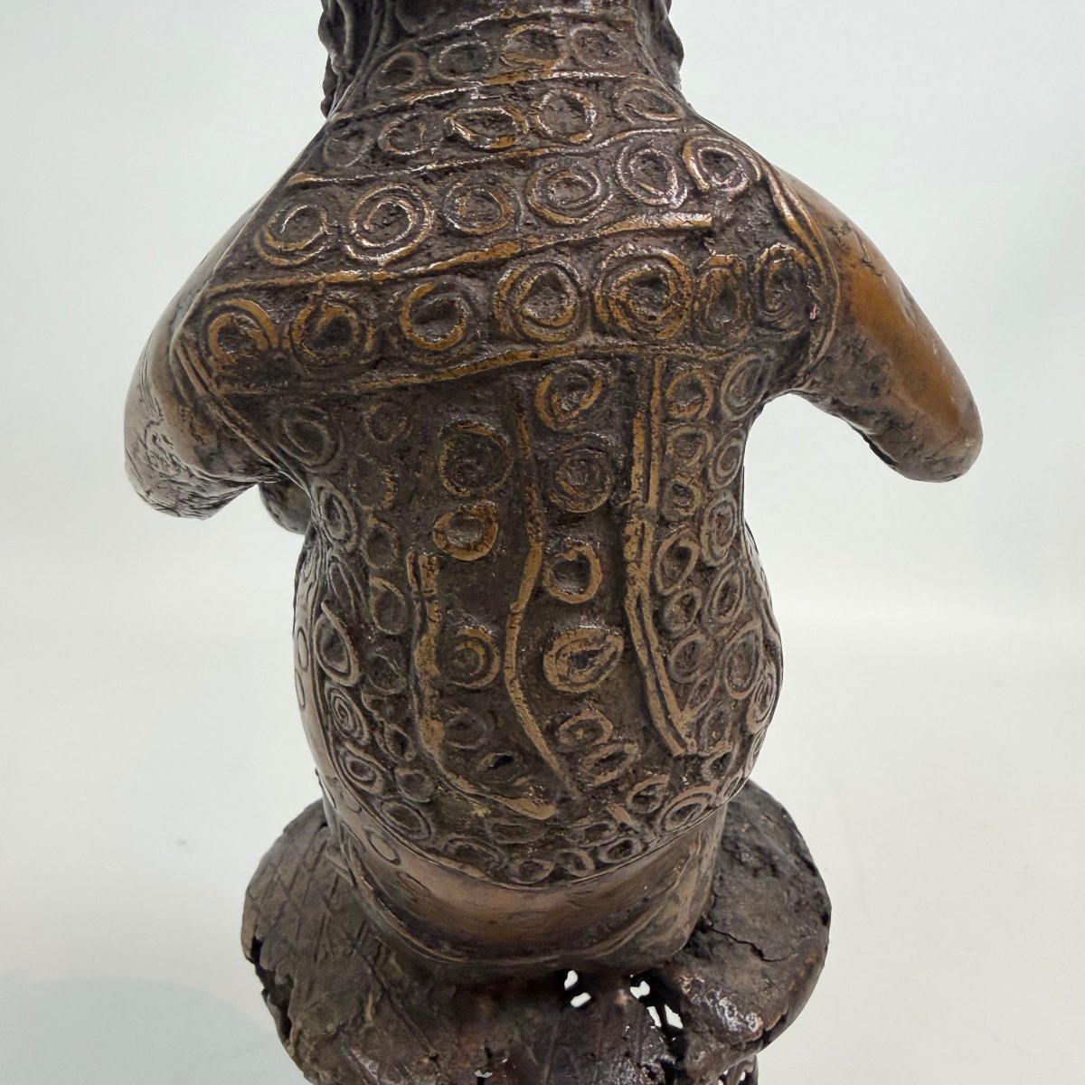 Bronze Statue Of Motherhood By Tikar-photo-4