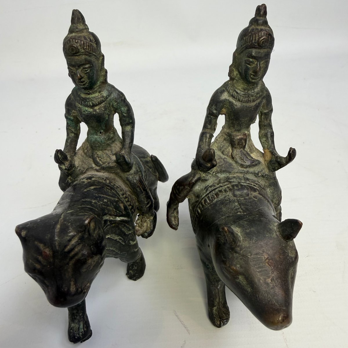 A Pair Of Patinated Bronze Bodhisattvas -photo-2