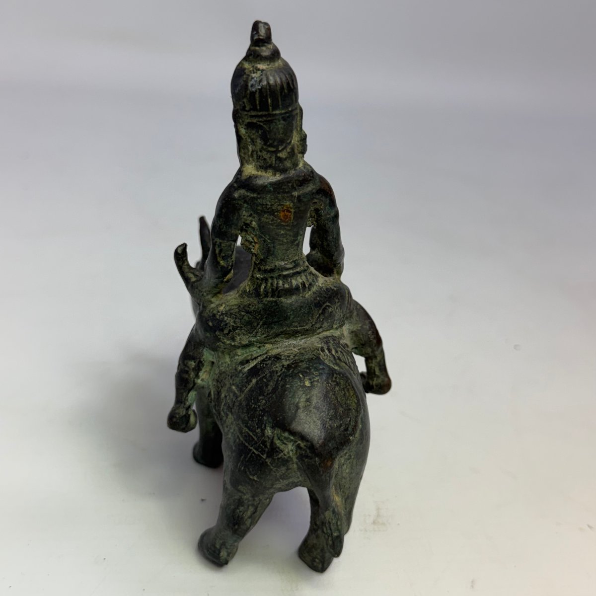 A Pair Of Patinated Bronze Bodhisattvas -photo-5