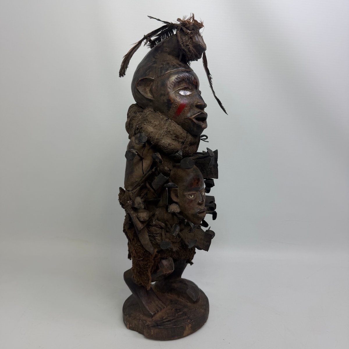 Large "nkisi Nkondi" Fetish Statue Of The Bakongo People, Adorned With Nails -photo-4