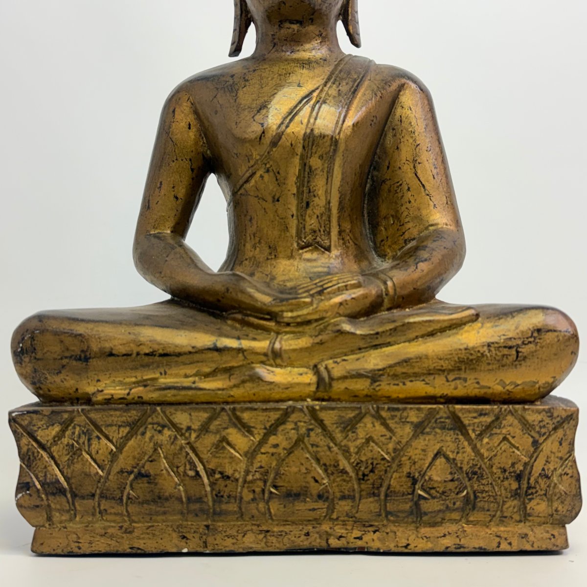 Statue thaïlandaise en bois représentant un Bouddha Lanna en méditation -photo-4