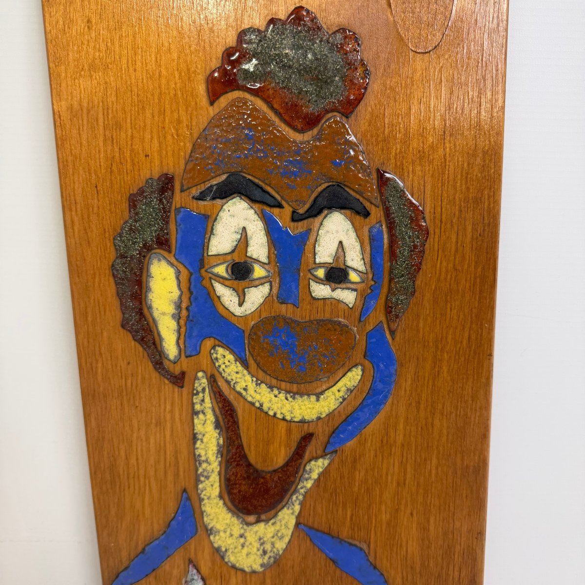 Décoration murale en céramique représentant un clown -photo-1