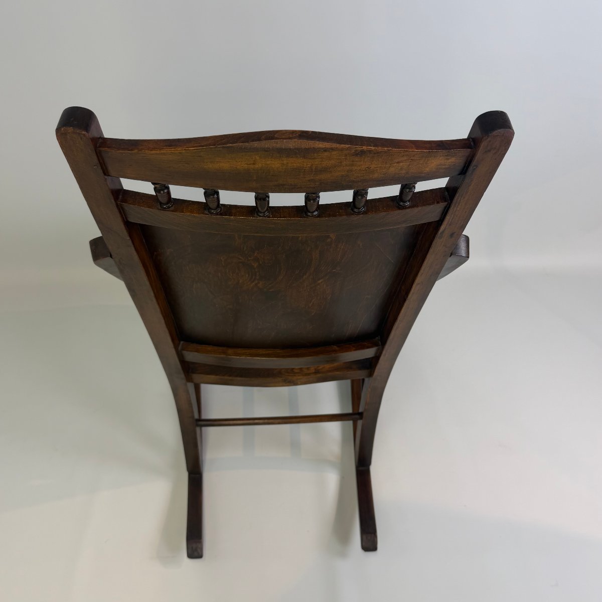 Antique Edwardian Rocking Chair With A “pressed Back” -photo-7