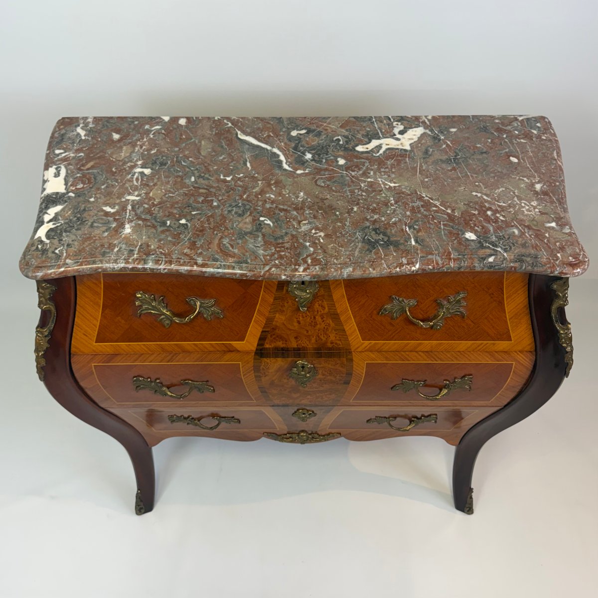 Commode bombée de style Louis XV -photo-2