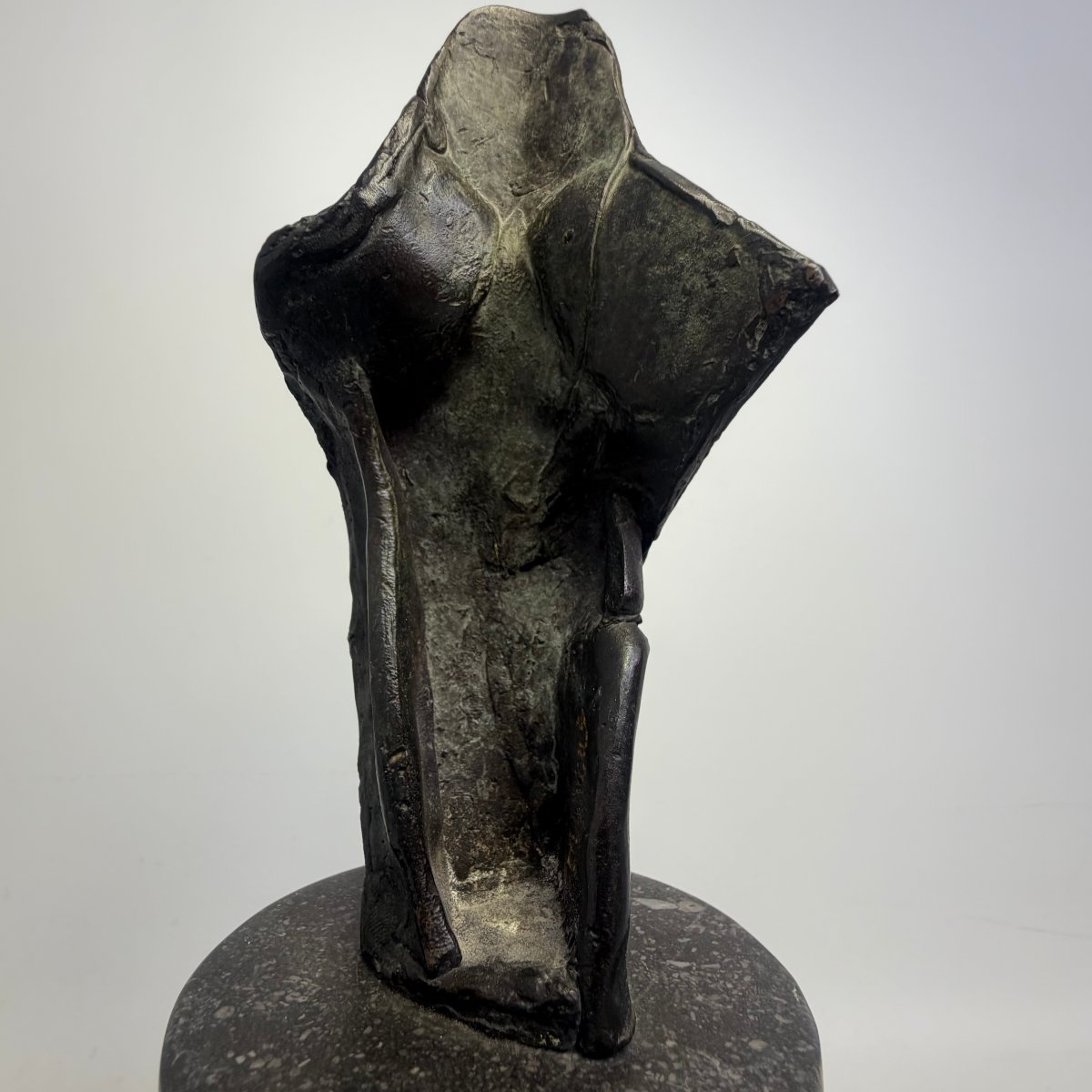 Sculpture en bronze de Marcus de Vestele -photo-1