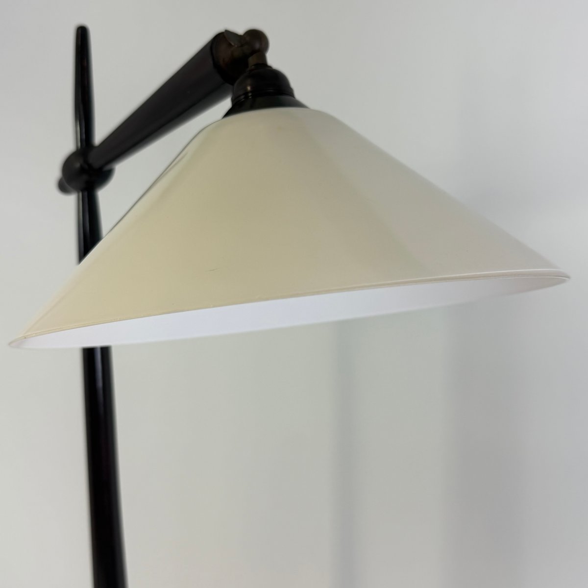 Table d'appoint « Palette de peintre » avec lampadaire intégré-photo-4