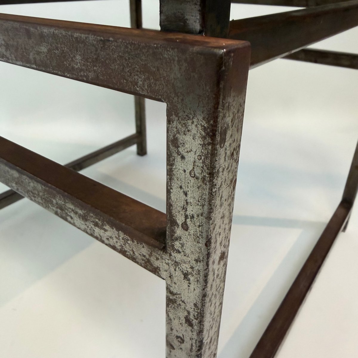 Table d'appoint en marbre de Jacques Goossens-Bara -photo-1