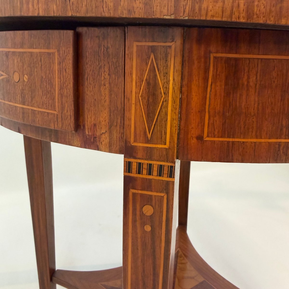 Louis XVI-style Side Table -photo-3