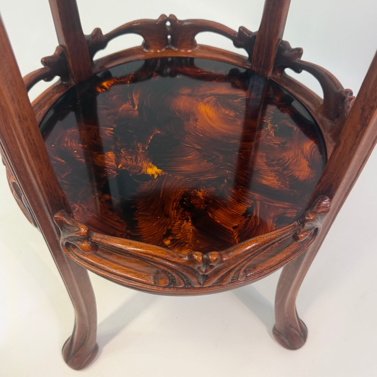 Art Nouveau-style Side Table -photo-4